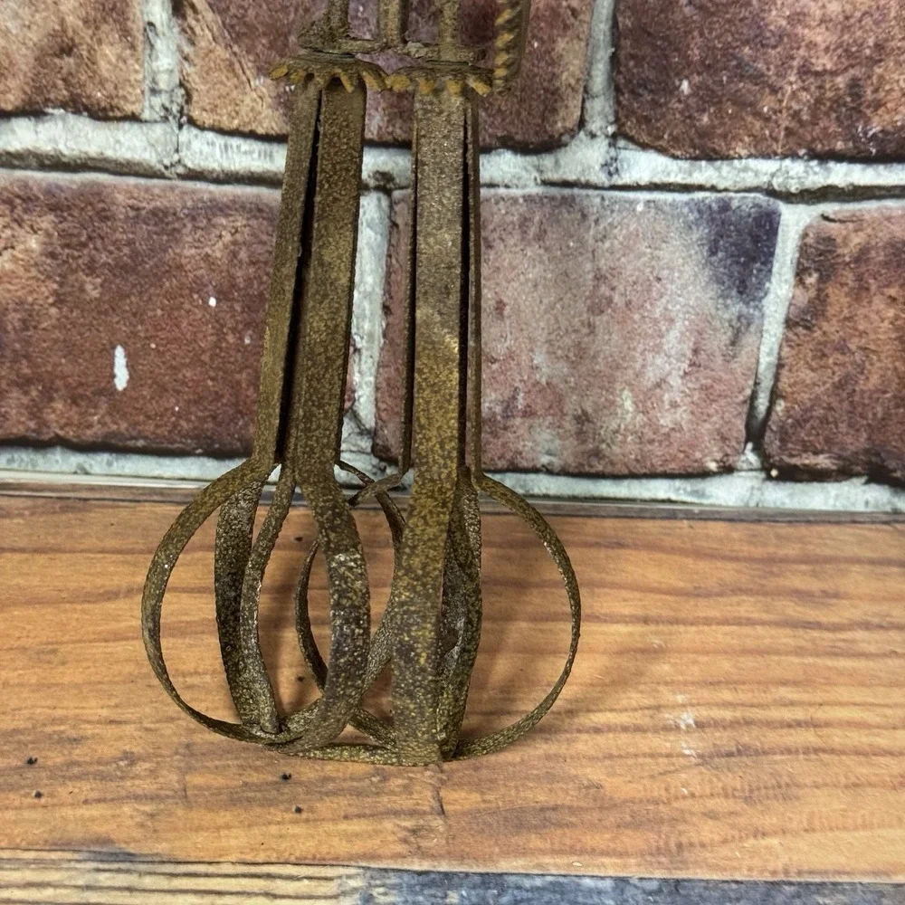 Antique Hand Mixer‎ Egg Beater USA Green Wood Handle Manual Kitchen Primitive